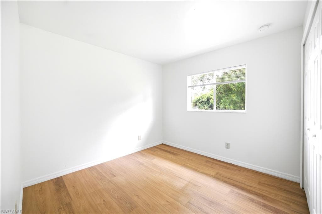 1800 Venice AVE N-19
