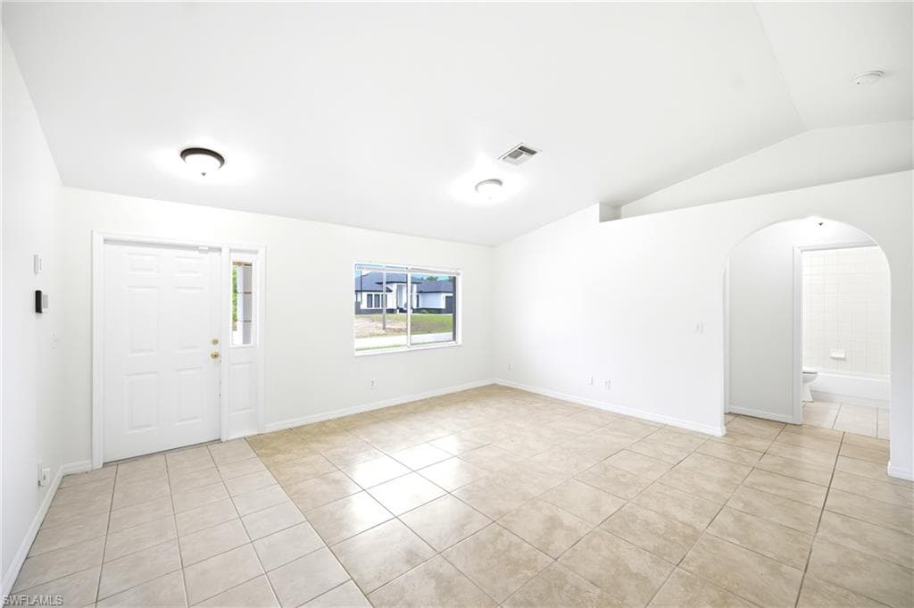 1800 Venice AVE N-4