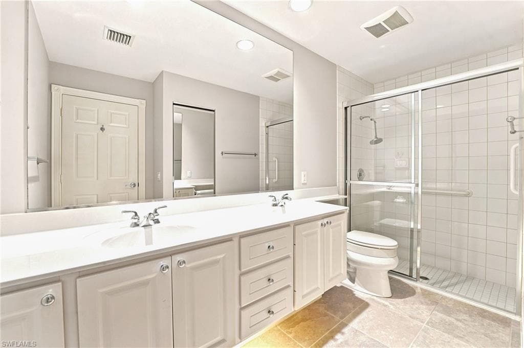 8141 Xenia LN-13