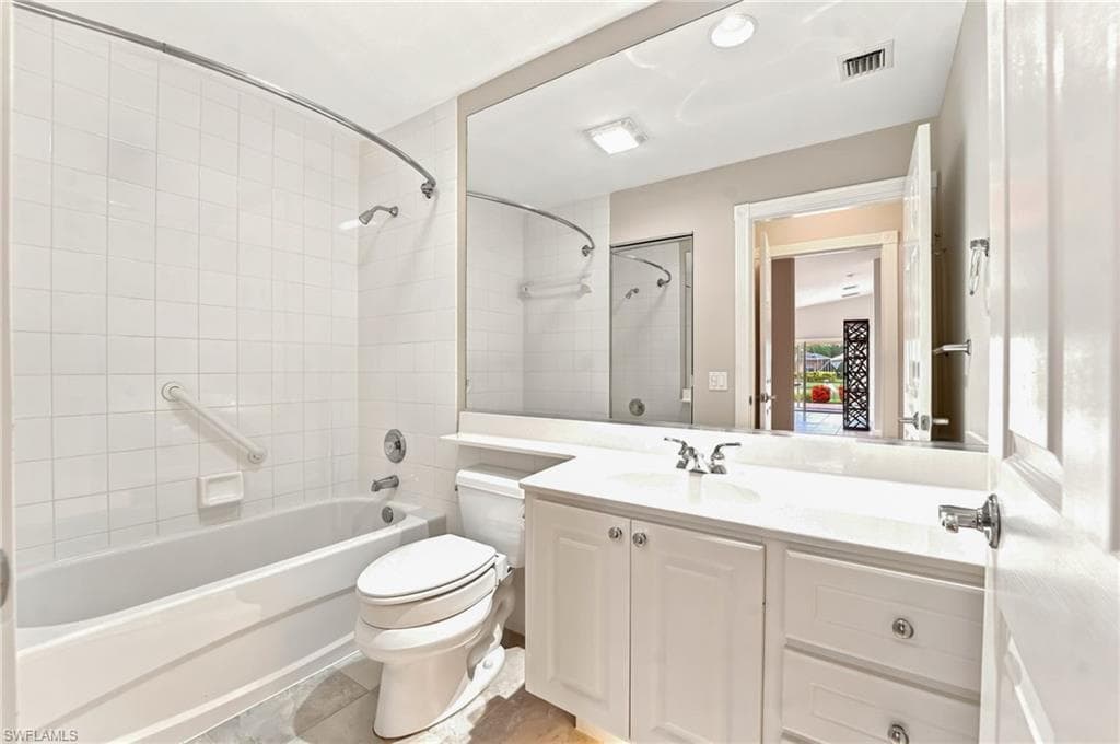 8141 Xenia LN-19