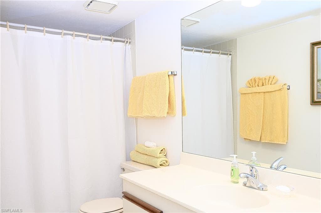 565 Beachwalk CIR T-104-20