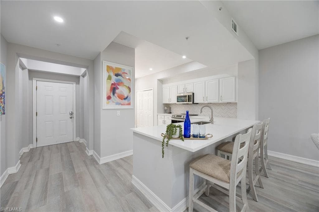 20930 Island Sound CIR 203-2