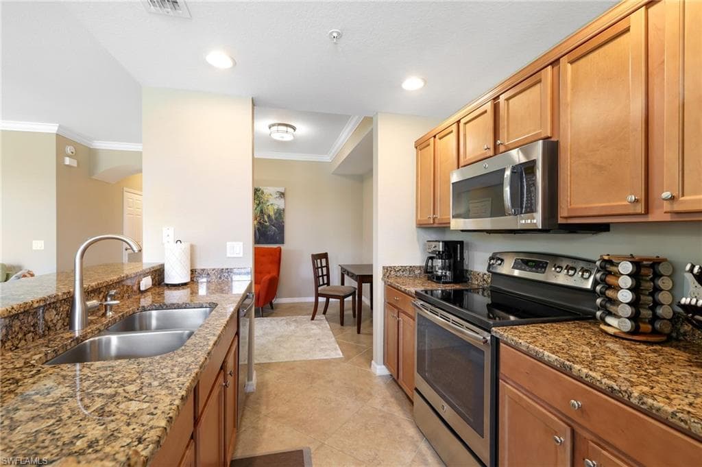 17941 Bonita National BLVD 327-4