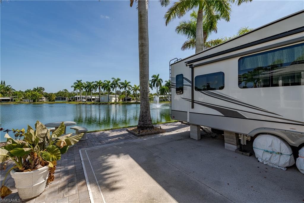 1146 Silver Lakes BLVD-13