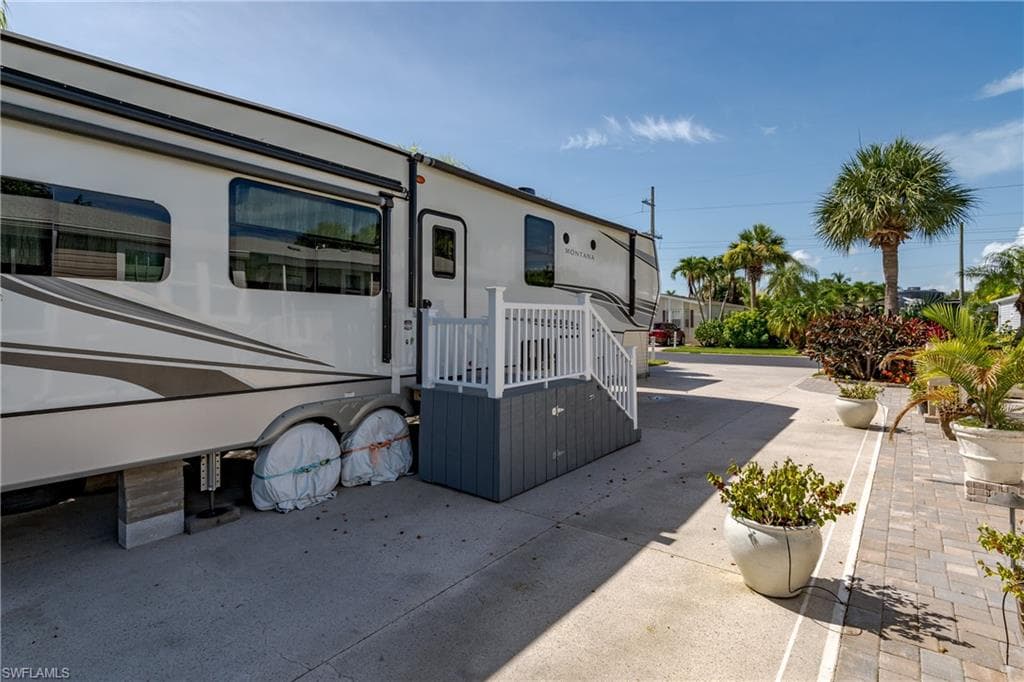 1146 Silver Lakes BLVD-24