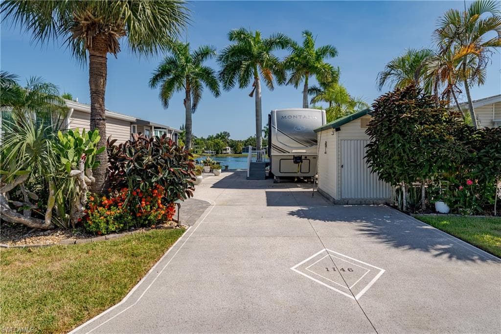 1146 Silver Lakes BLVD-4