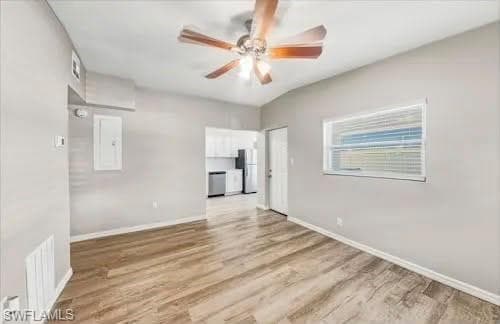903 Citrus ST-3