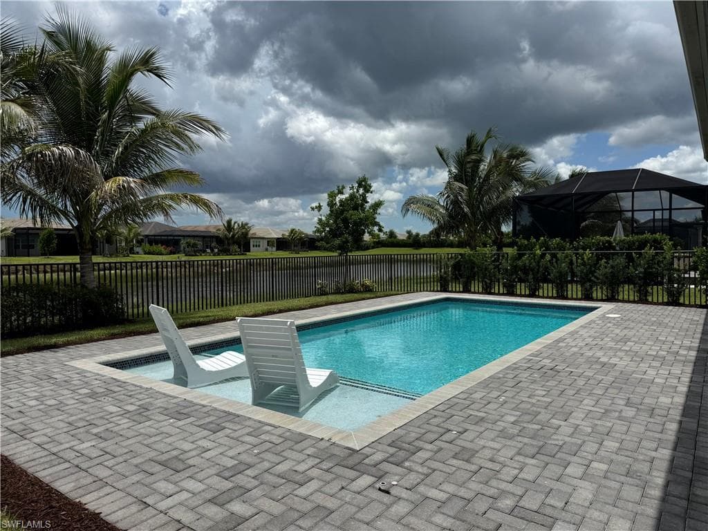 12363 Purple Ficus WAY-39