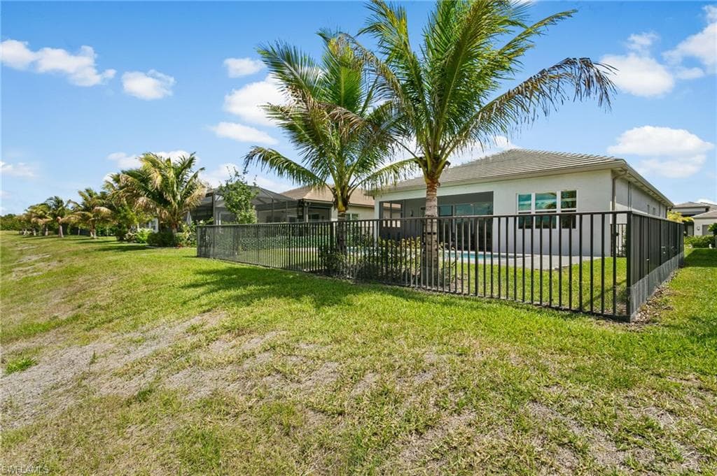 12363 Purple Ficus WAY-29