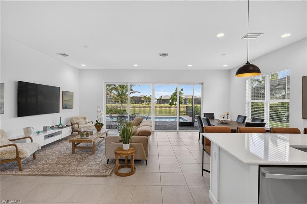 12363 Purple Ficus WAY-4