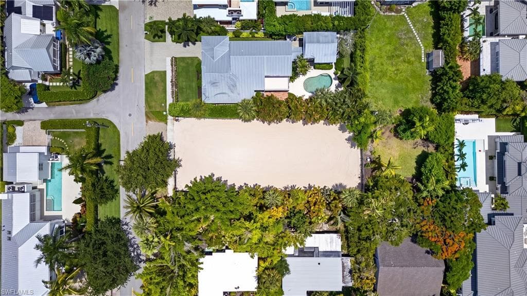 61 4th ST S-5