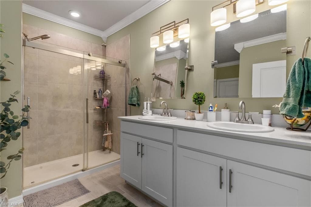 25266 Estrada CIR-16