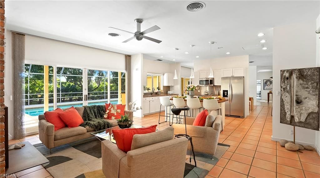 586 Yucca RD-7