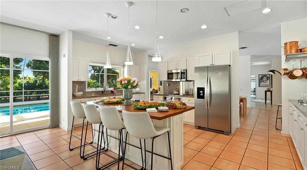 586 Yucca RD-8