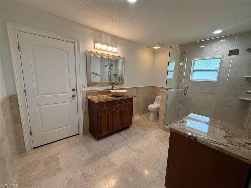 9802 Van ST-16