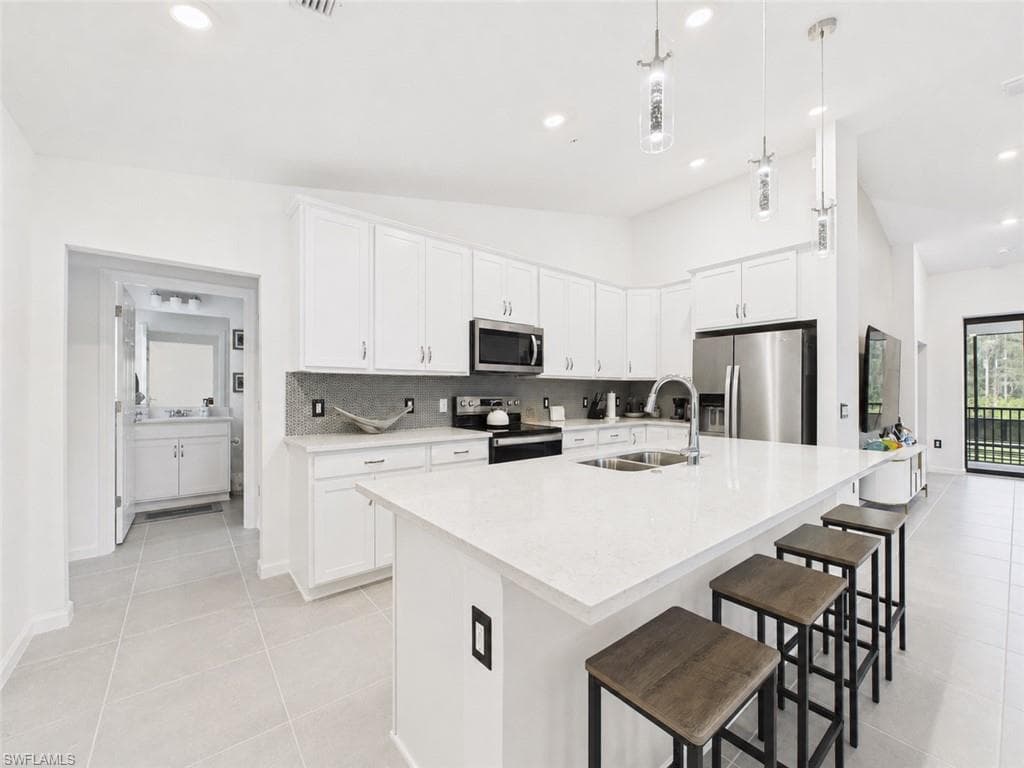 5683 Mayflower WAY 901-7