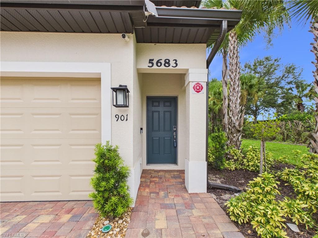 5683 Mayflower WAY 901-2