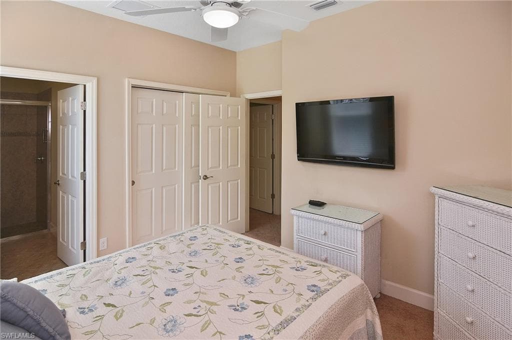 2669 Lambay CT-24