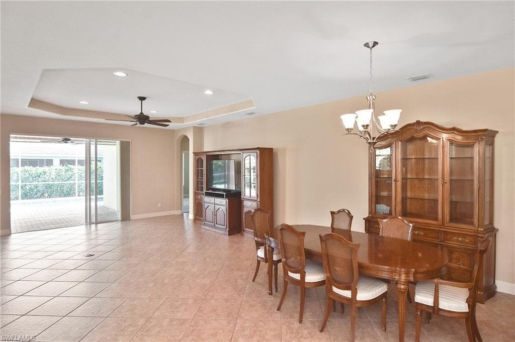 2669 Lambay CT-8