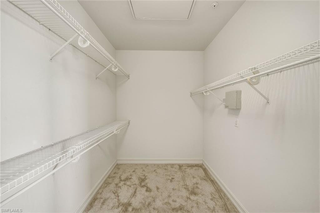 1845 Les Chateaux BLVD 303-26