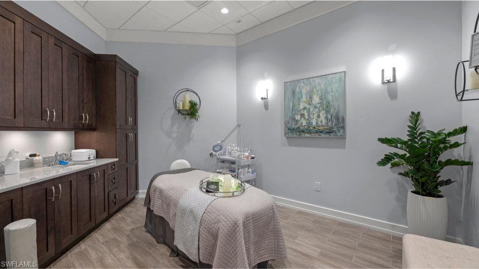 17211 Blue Sapphire DR-31