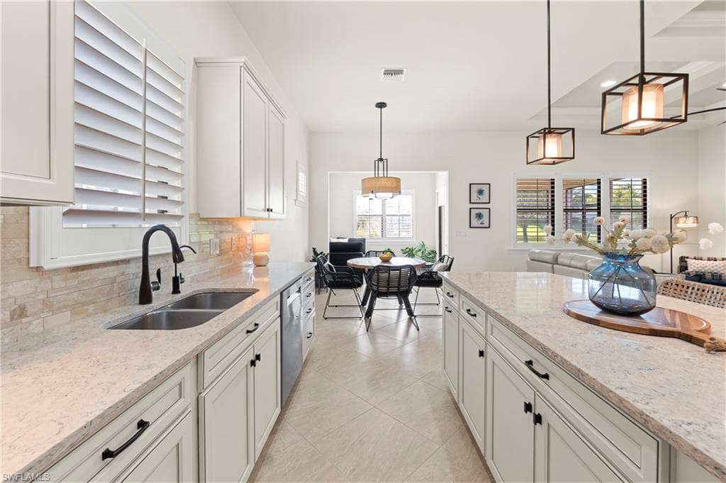 12855 Epping WAY-8