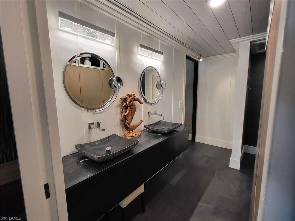 2257 Regal WAY-7