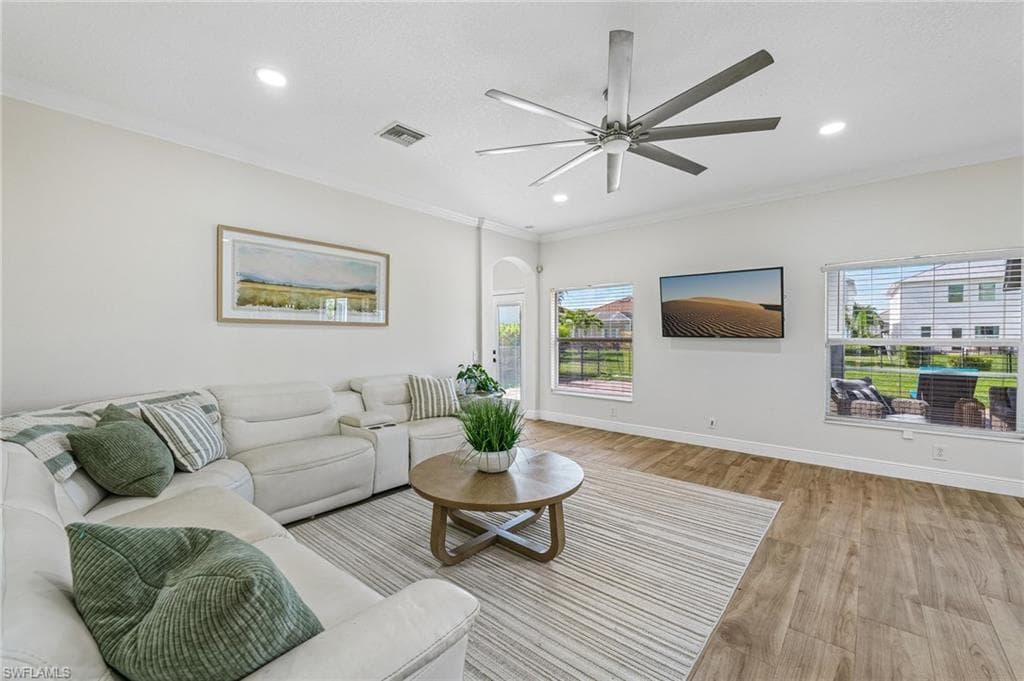 2538 Blackburn CIR-5