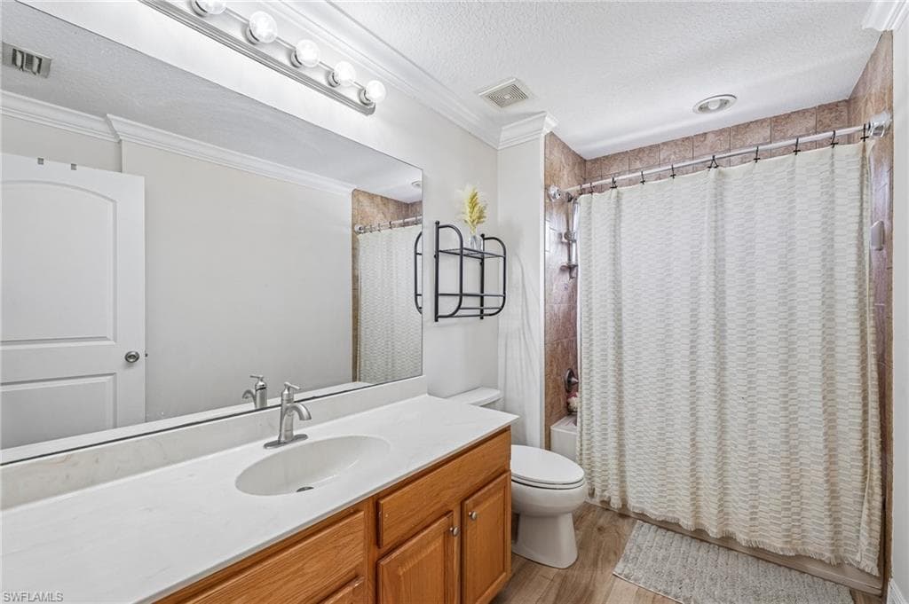 2538 Blackburn CIR-24