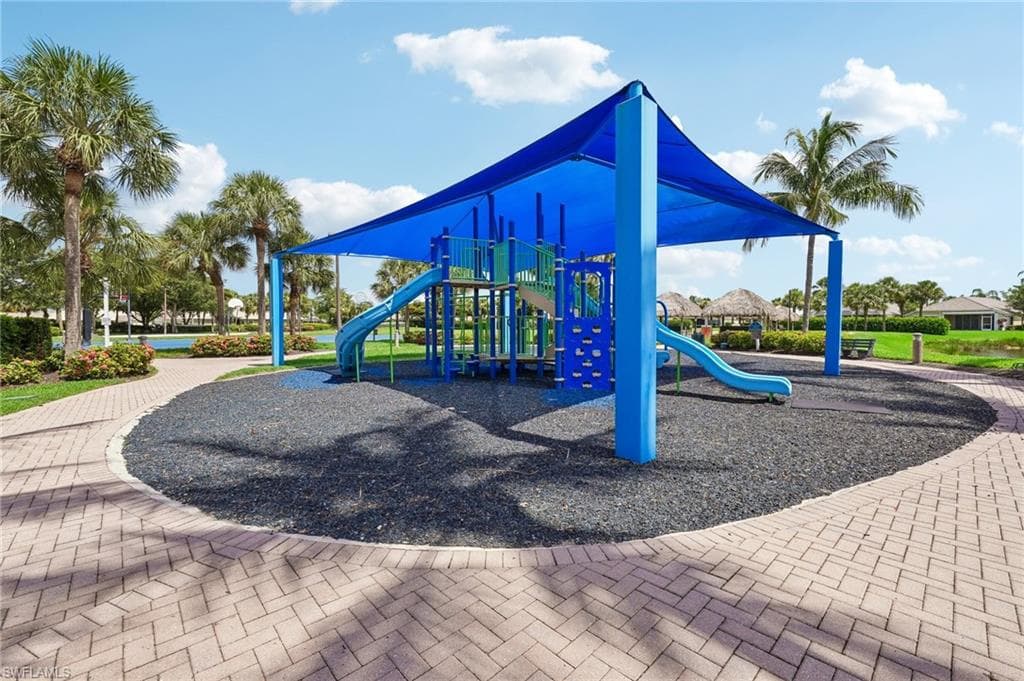 2538 Blackburn CIR-34