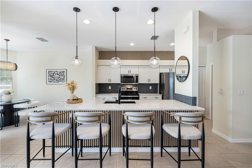 9512 Blue Stone CIR-5