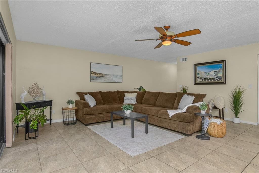4112 19th PL 104-3