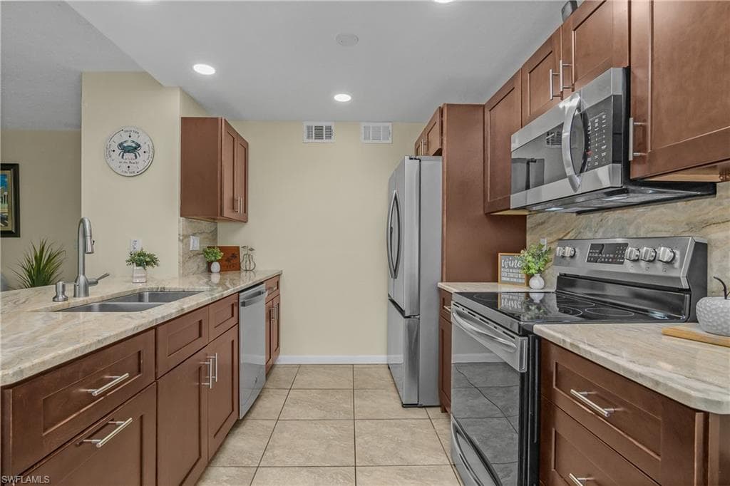 4112 19th PL 104-9