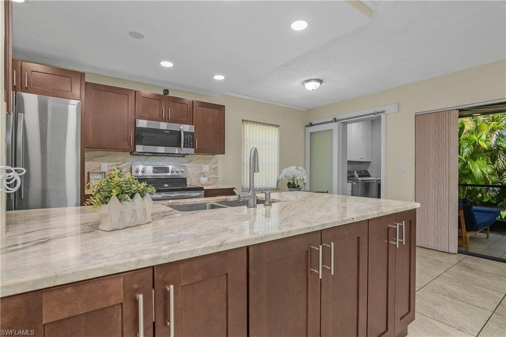 4112 19th PL 104-10