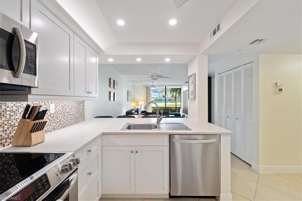 601 Seaview CT C103-8