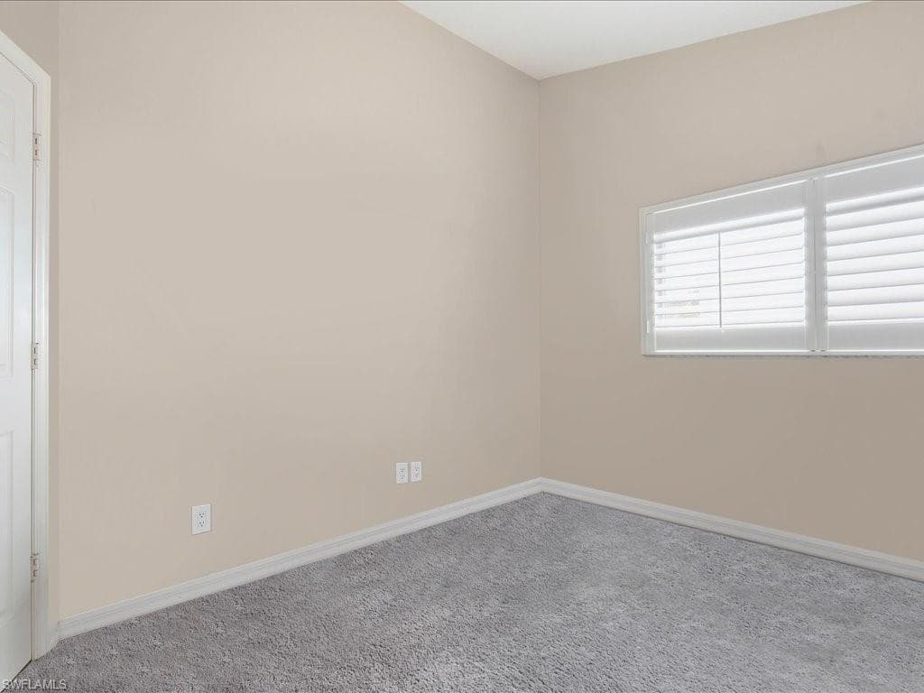 3570 Kent DR-22