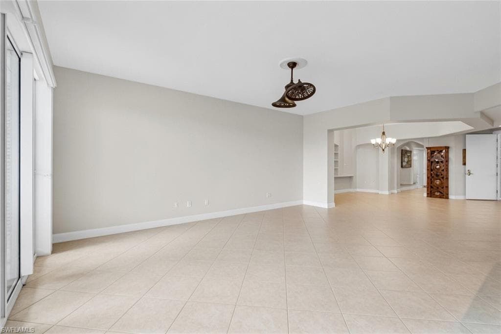 6081 Silver King BLVD 202-3