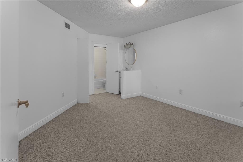 12561 Equestrian CIR 816-5