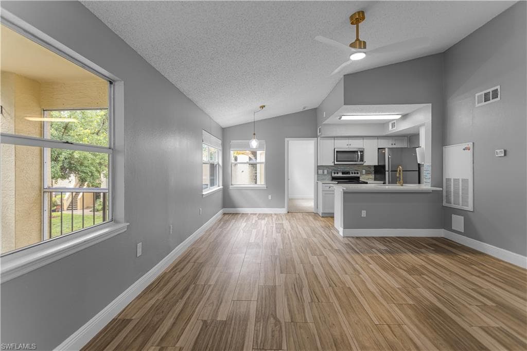 12561 Equestrian CIR 816-9