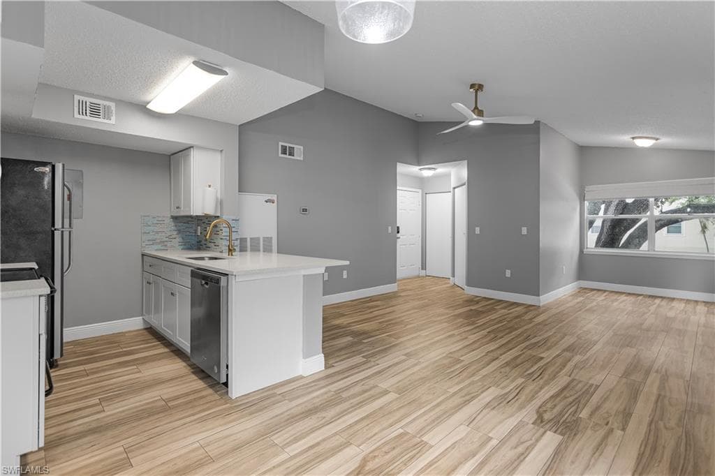 12561 Equestrian CIR 816-10