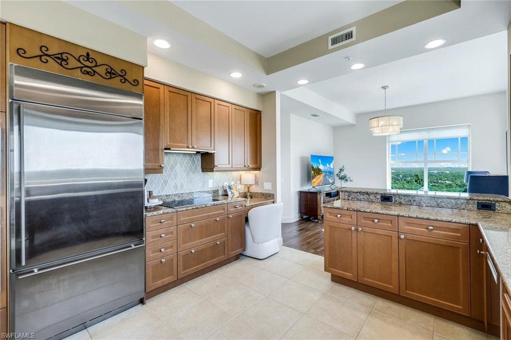 455 Cove Tower DR 1701-11