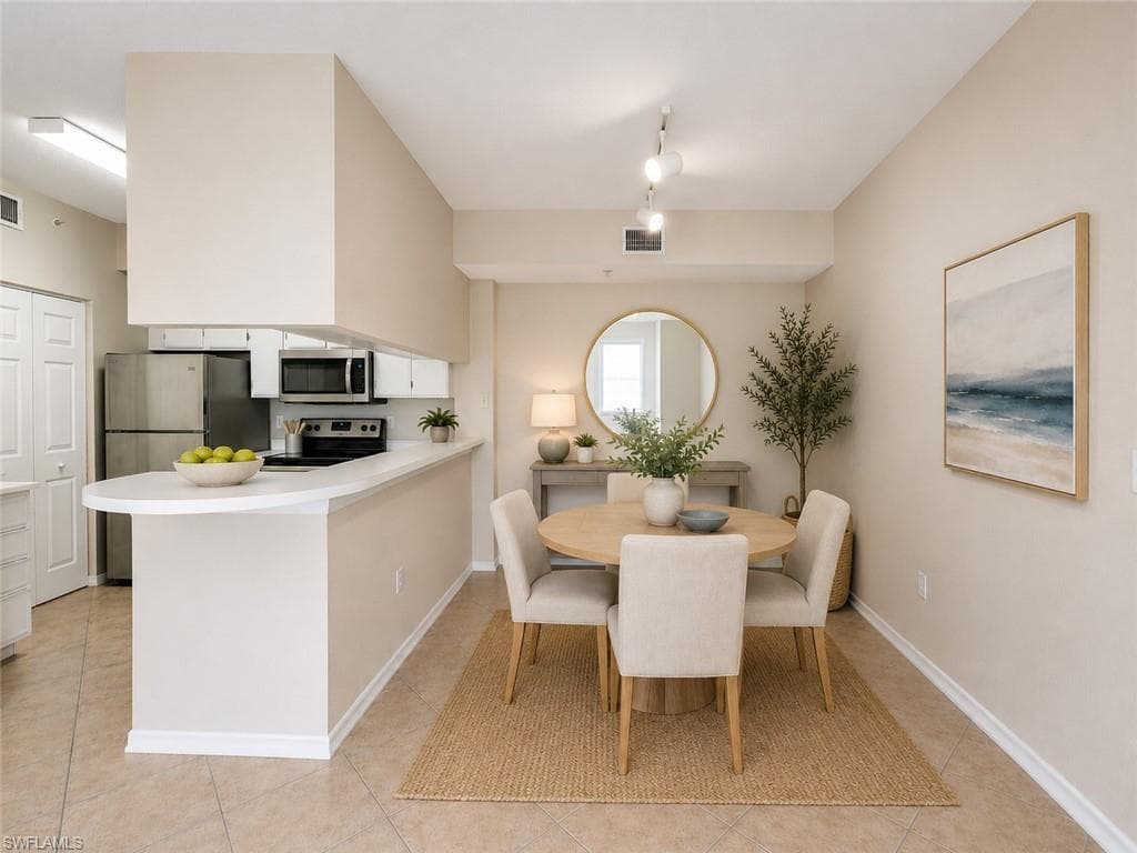 6490 Aragon WAY 303-9