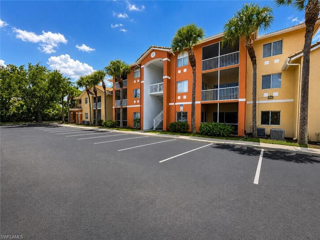 6490 Aragon WAY 303-33