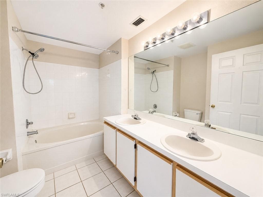6490 Aragon WAY 303-19