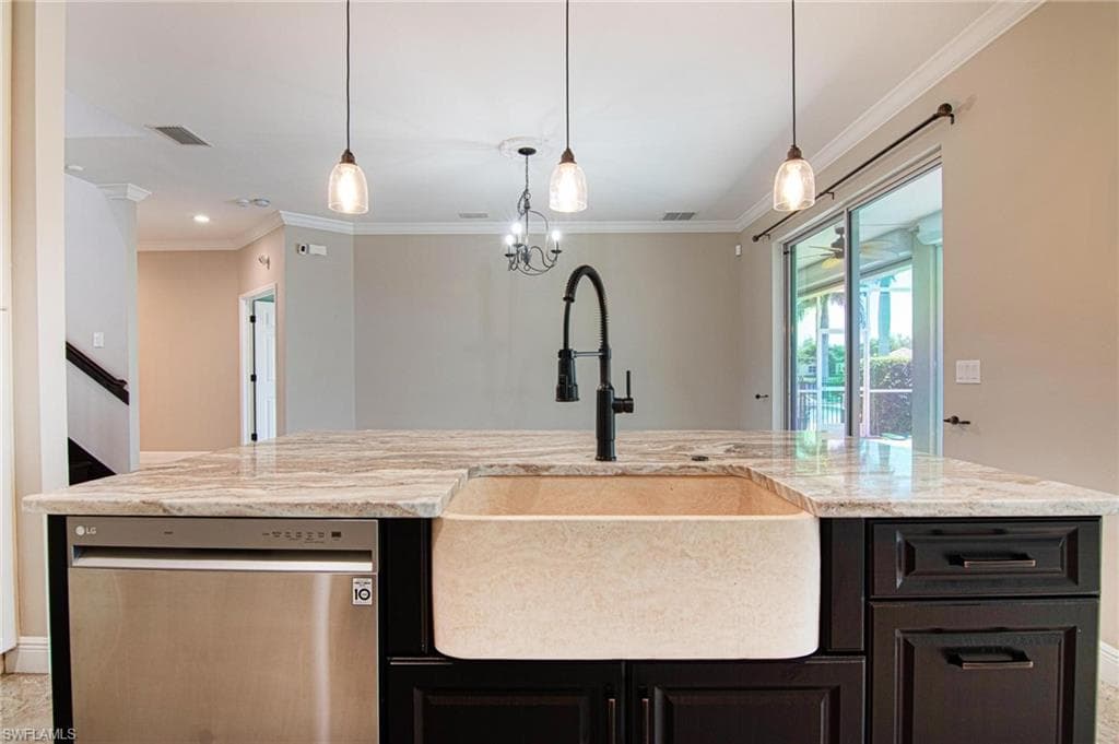 2534 Verdmont CT-5