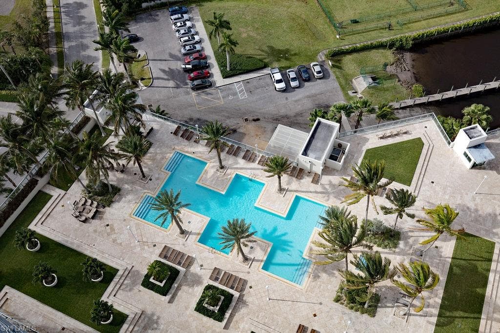 3000 Oasis Grand BLVD 505-32