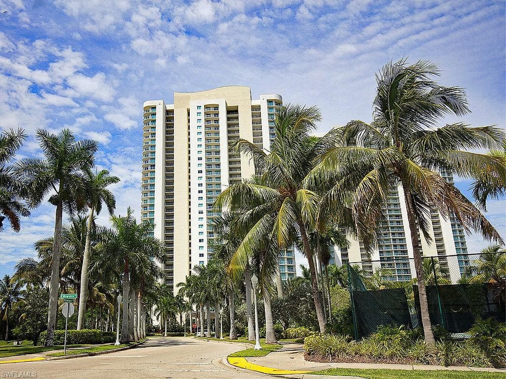 3000 Oasis Grand BLVD 505-1