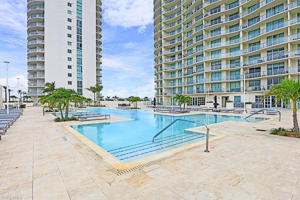 3000 Oasis Grand BLVD 505-34