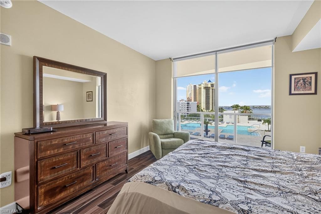 3000 Oasis Grand BLVD 505-14