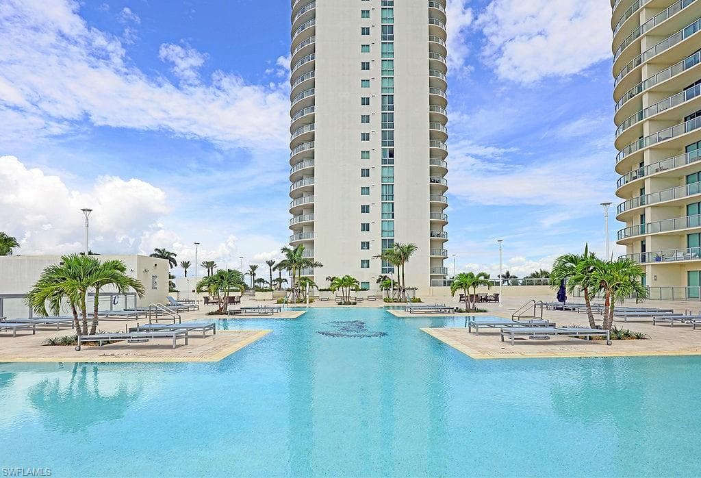 3000 Oasis Grand BLVD 505-4